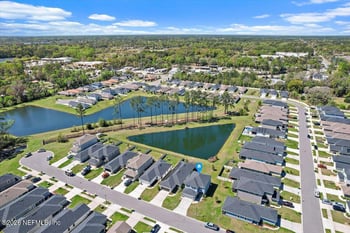 11176 Gwen Ln, Jacksonville, FL 32218