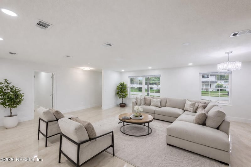 8833 Coventry Ct, Jacksonville, FL 32257