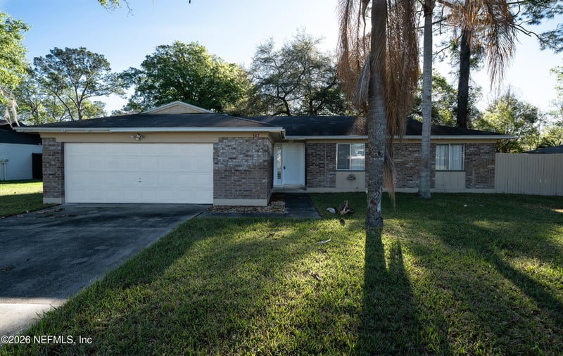 147 Knight Boxx Rd, Middleburg, FL 32068