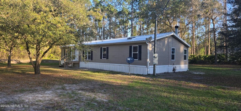 106 Mackerel Ave, Palatka, FL 32177