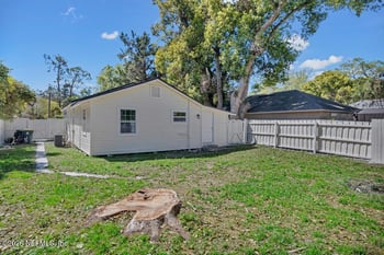 3693 Smithfield St, Jacksonville, FL 32217