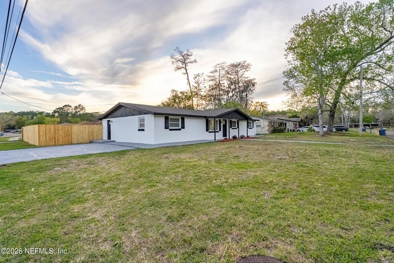 4506 Key Woodley Dr, Jacksonville, FL 32218