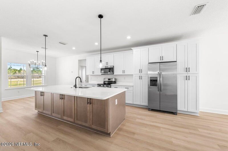 10993 Runway Cir, Glen St Mary, FL 32040