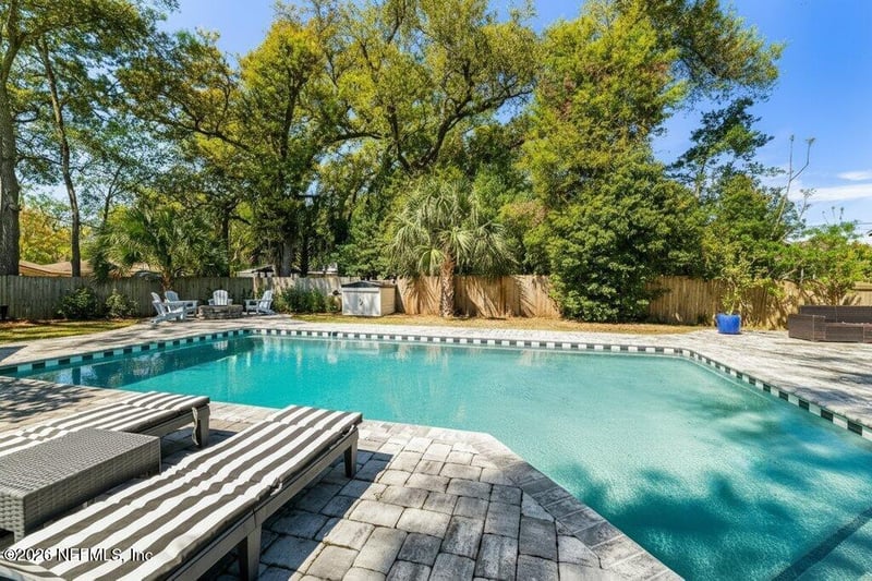 726 Old Hickory Rd, Jacksonville, FL 32207