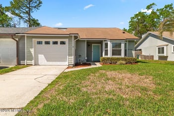 3124 Courtney Woods Ln, Jacksonville, FL 32224