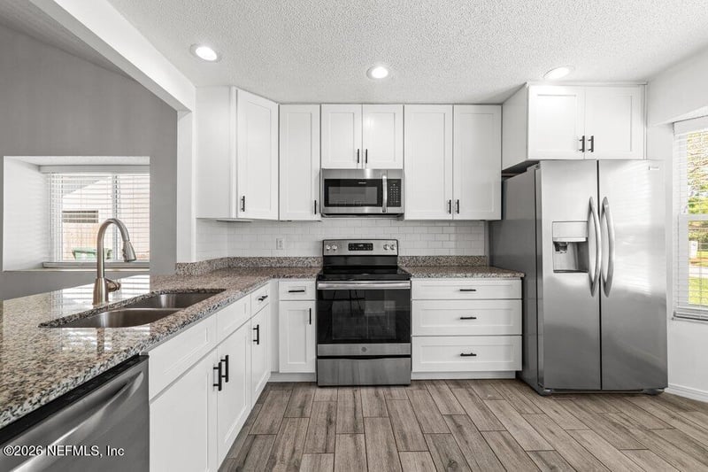 3124 Courtney Woods Ln, Jacksonville, FL 32224