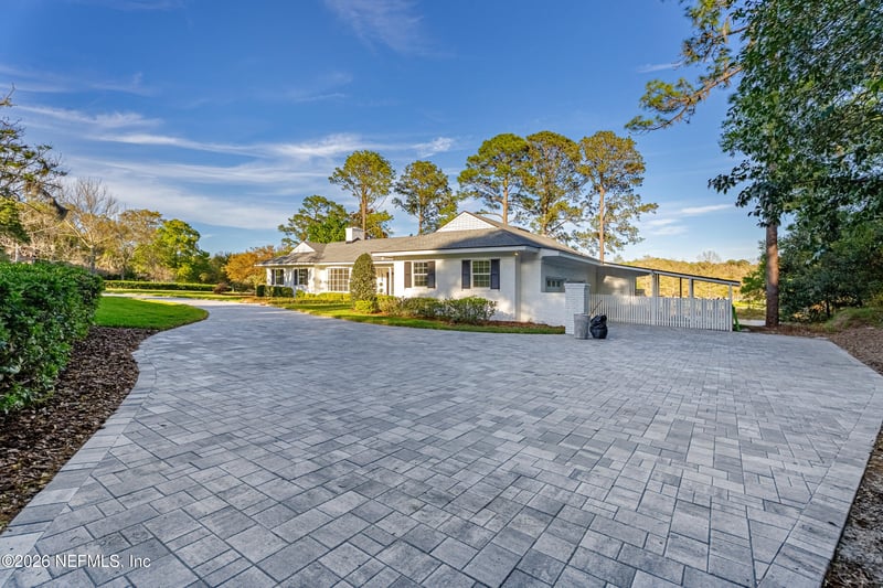 10042 Lake Lamar Ct, Jacksonville, FL 32256