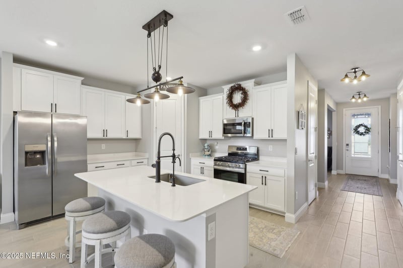 104 Dollar Ct, St Augustine, FL 32092