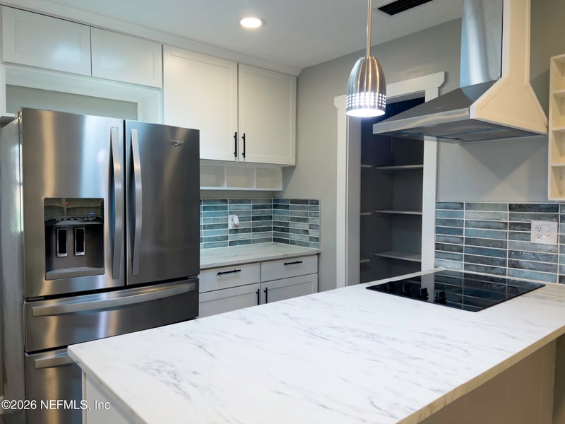 2085 Mills Rd, Jacksonville, FL 32216