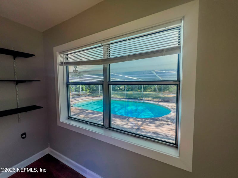 2085 Mills Rd, Jacksonville, FL 32216