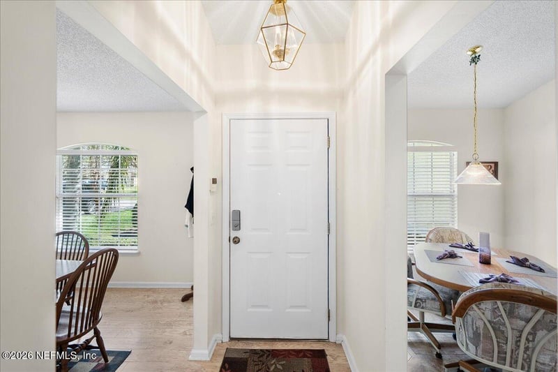 713 Lake Cunningham Ave, St Johns, FL 32259