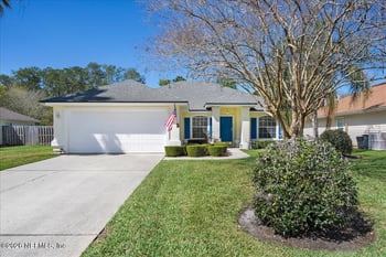 713 Lake Cunningham Ave, St Johns, FL 32259