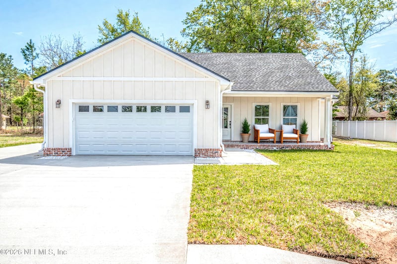 4298 Wolfe Dr, Macclenny, FL 32063