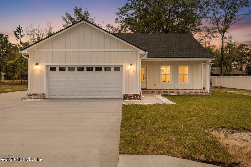 4298 Wolfe Dr, Macclenny, FL 32063