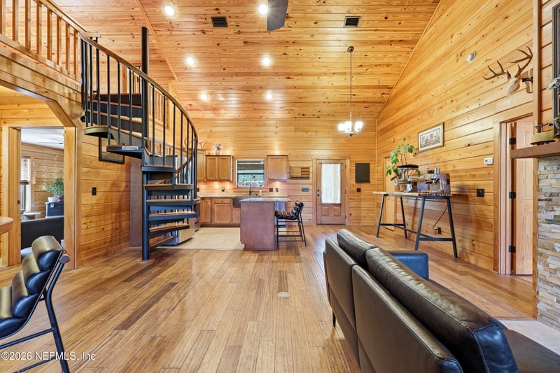 8796 Gin Henry Ln, Glen St Mary, FL 32040