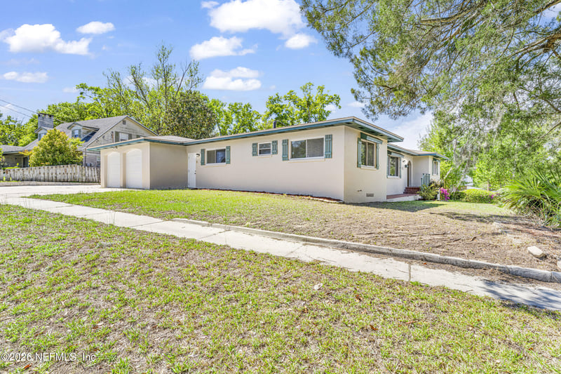 5634 St Isabel Dr, Jacksonville, FL 32277