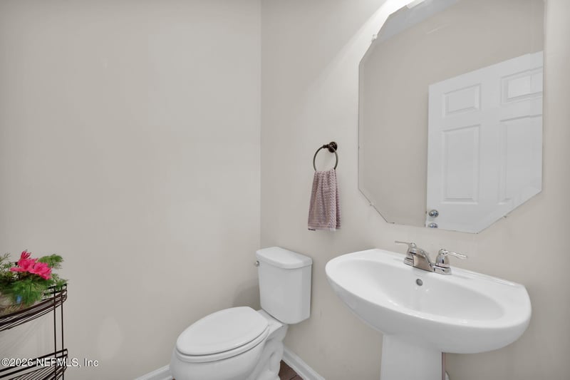 535 Aventurine Ave, St Augustine, FL 32086