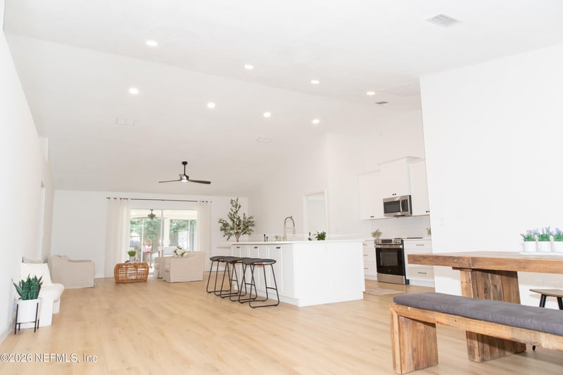 2374 Glade Springs Dr, Jacksonville, FL 32246