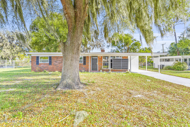 160 River Dr, East Palatka, FL 32131