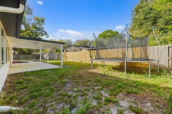 3432 Tarpon Dr, Jacksonville, FL 32277