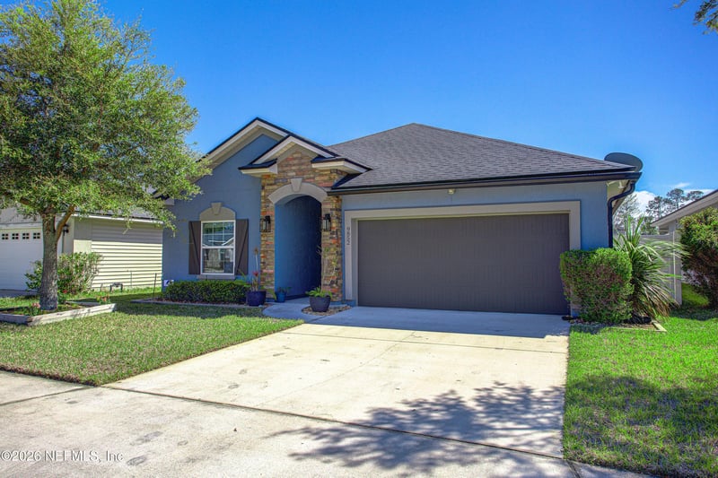 9852 Sailor Dr, Jacksonville, FL 32221