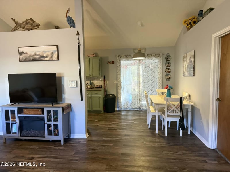 209 Scott St, Interlachen, FL 32148