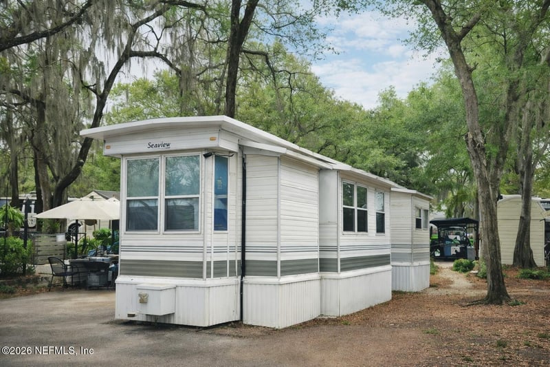 25321 141st St, Fort Mccoy, FL 32134