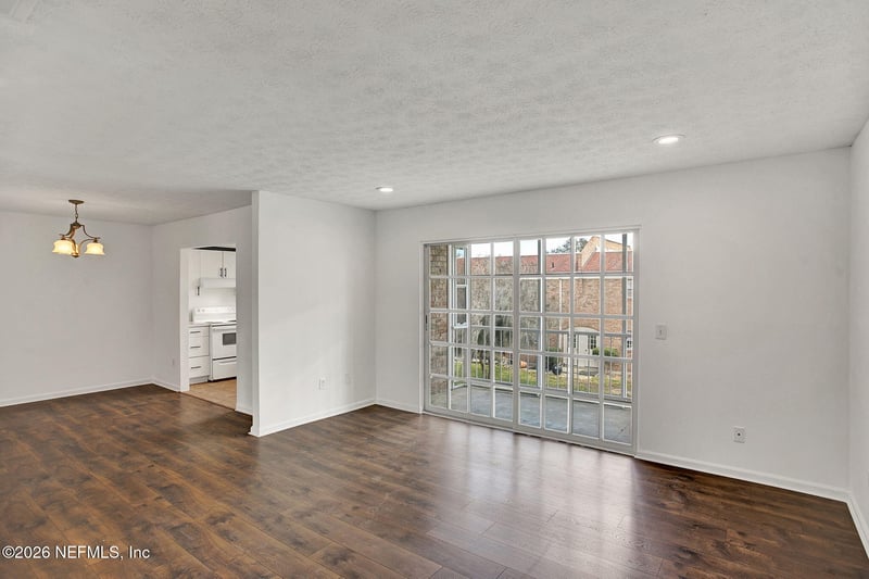 5201 Atlantic Blvd #2, Jacksonville, FL 32207