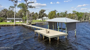 108 Sandra Ln, Crescent City, FL 32112