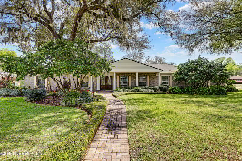 8691 San Servera Dr, Jacksonville, FL 32217