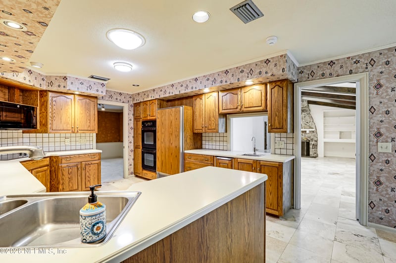 8691 San Servera Dr, Jacksonville, FL 32217