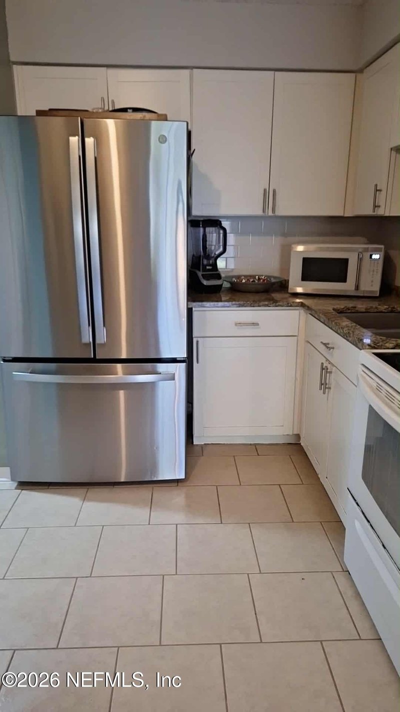 8033 San Jose Village Ln #2, Jacksonville, FL 32217