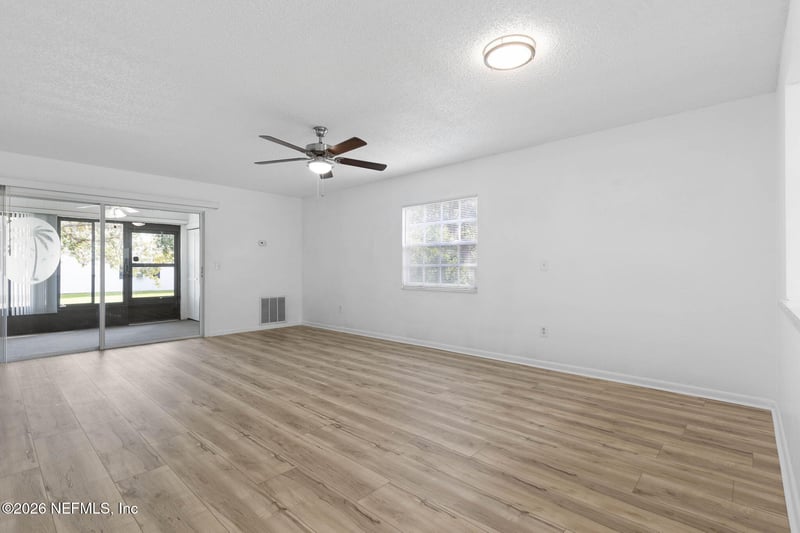 24 Kings Colony Ct, Palm Coast, FL 32137