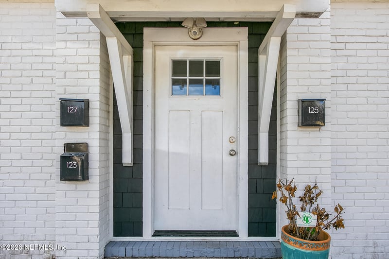 123 Margaret St, Neptune Beach, FL 32266