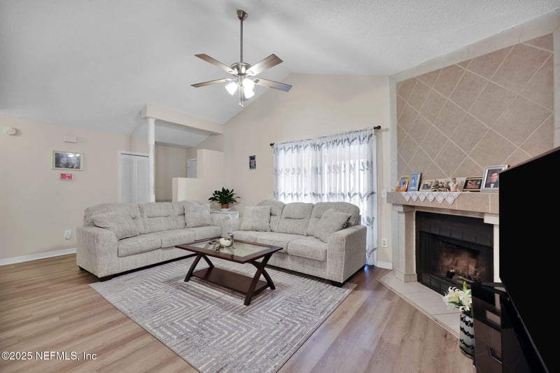 8300 Plaza Gate Ln #1122, Jacksonville, FL 32217