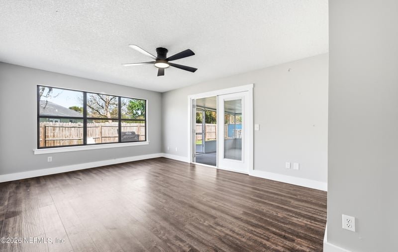 1906 Apopka Dr, Middleburg, FL 32068