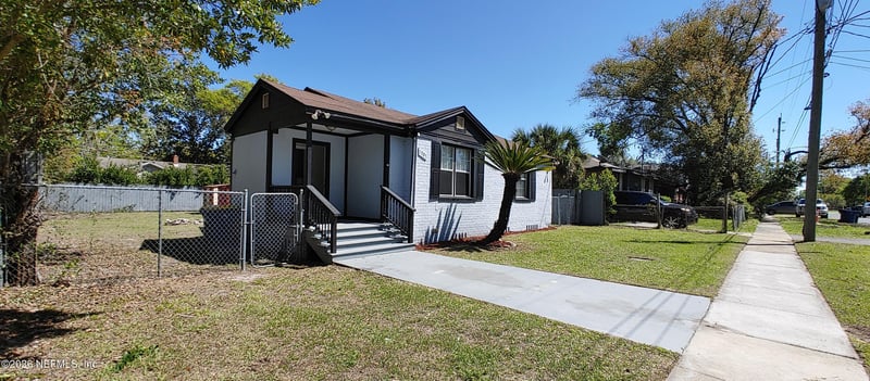 7905 Paul Jones Dr, Jacksonville, FL 32208