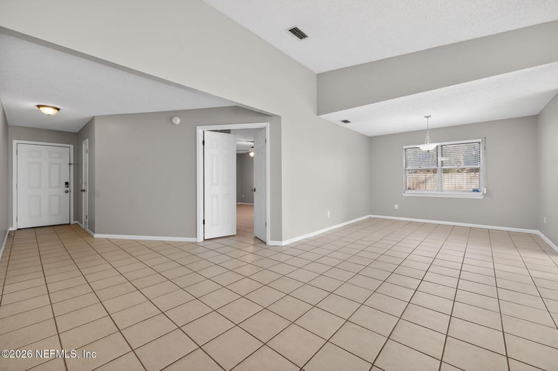 2039 Cypress Landing Dr, Jacksonville, FL 32233