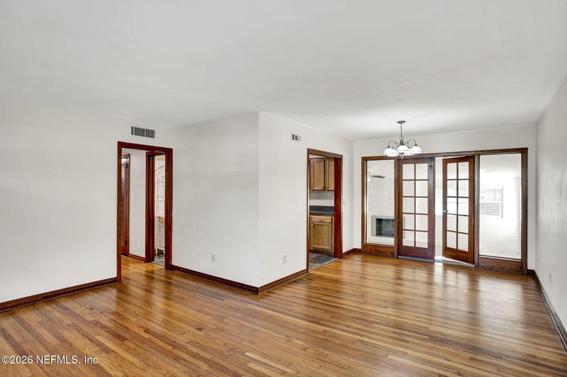 321 Tidewater Cir, Jacksonville, FL 32211