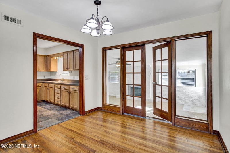 321 Tidewater Cir, Jacksonville, FL 32211