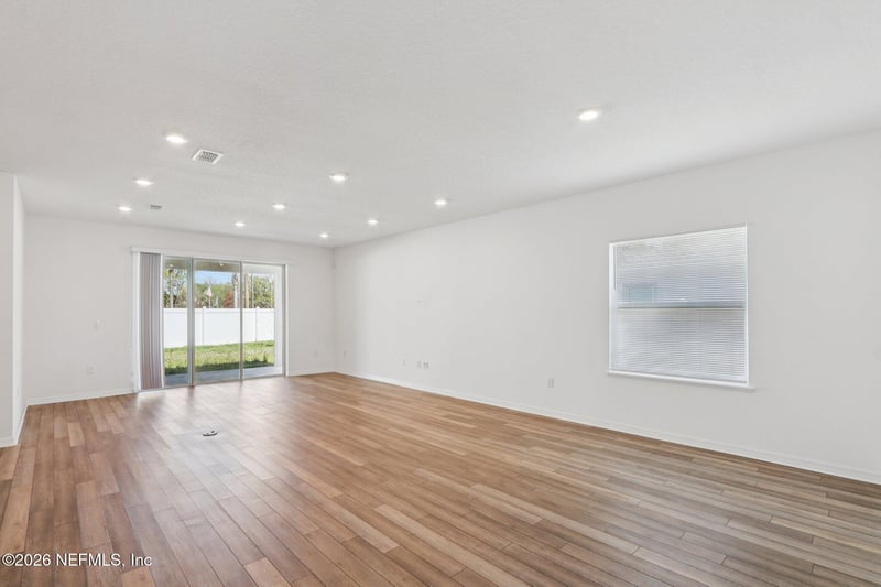 43 White Feather Ln, Palm Coast, FL 32164