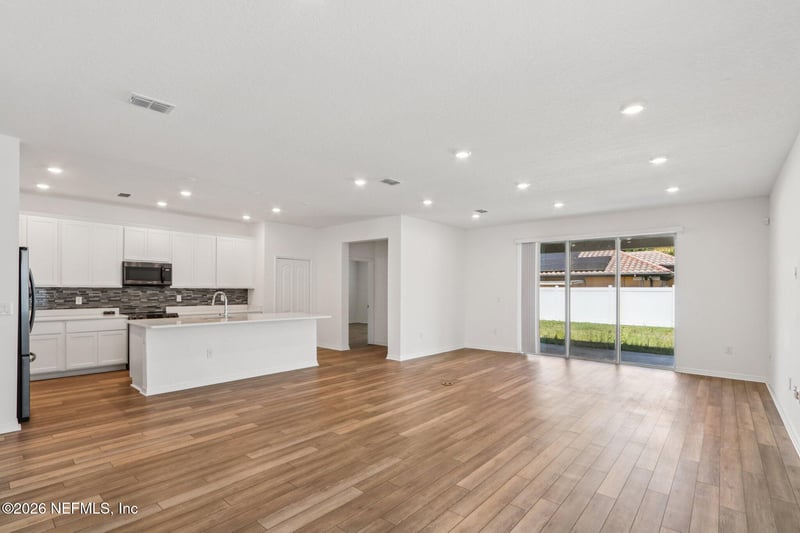 43 White Feather Ln, Palm Coast, FL 32164