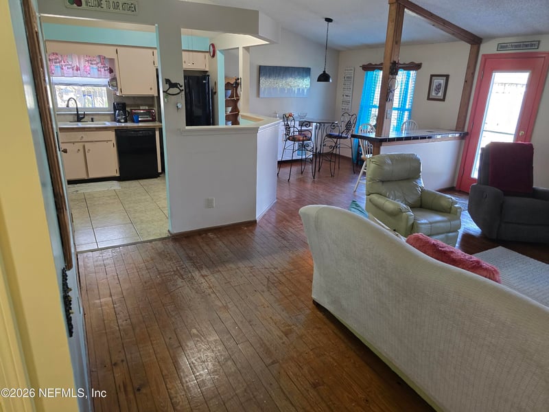 5457 Corky Ct, Jacksonville, FL 32244