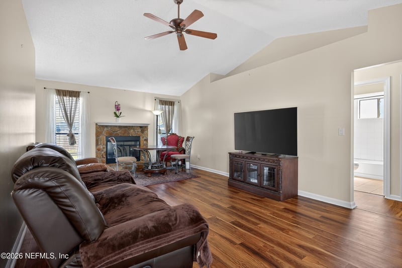 7931 Sweet Rose Ln, Jacksonville, FL 32244