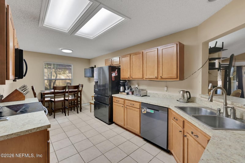 8457 Sugartree Dr, Jacksonville, FL 32244