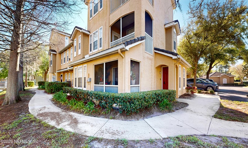 10075 Gate Pw #907, Jacksonville, FL 32246