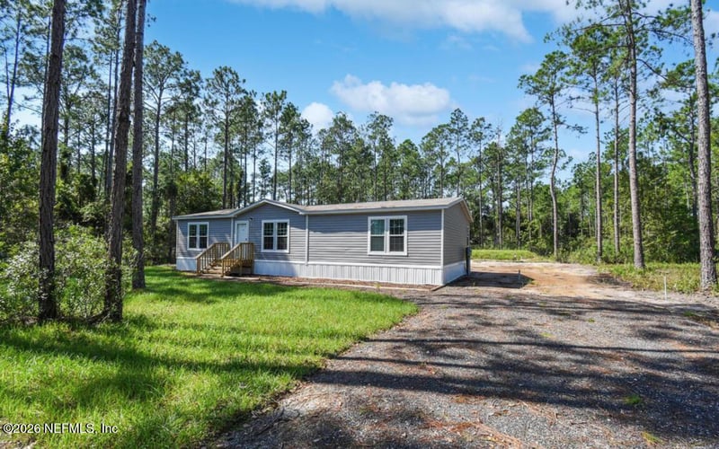 10225 Kirchherr Ave, Hastings, FL 32145