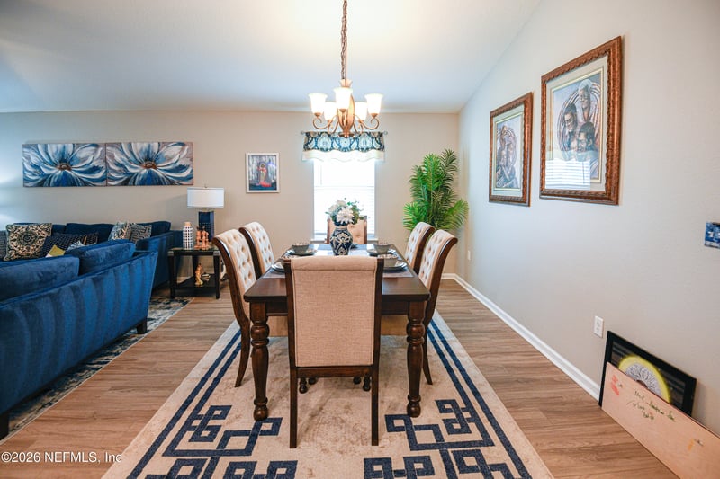 6395 Timber Cove Ct, Jacksonville, FL 32218