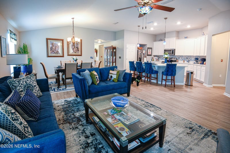 6395 Timber Cove Ct, Jacksonville, FL 32218