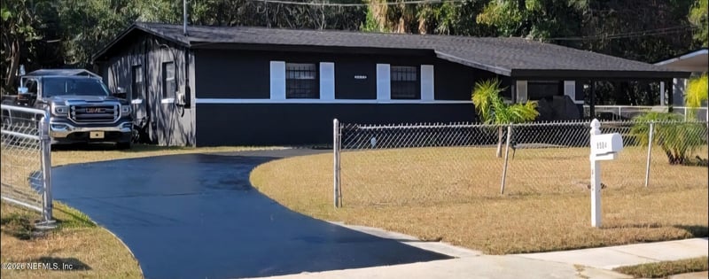 8524 Howell Dr, Jacksonville, FL 32208